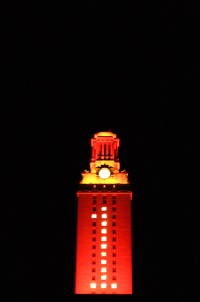 2005/12 December/UT Tower/91300001.jpg
